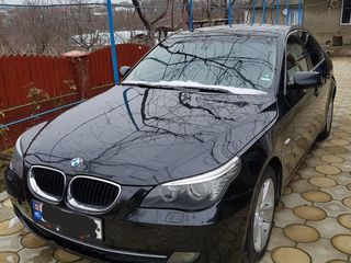 BMW 5 Series foto 8