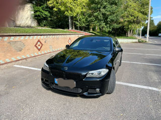 BMW 5 Series foto 7