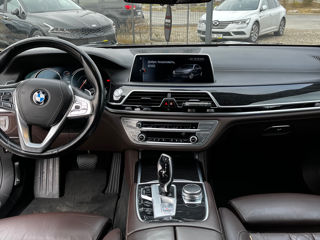 BMW 7 Series foto 12