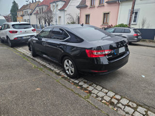 Skoda Superb foto 2