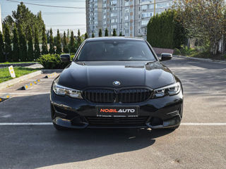 BMW 3 Series фото 3