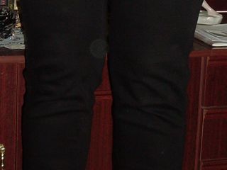 джинсы женские чёрные средний пояс 48 размер новые 249 лей. на сообщения не отвечаю. foto 1