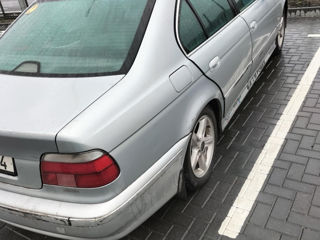 BMW 5 Series foto 9