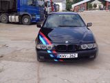 BMW 5 Series foto 2