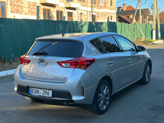 Toyota Auris foto 4