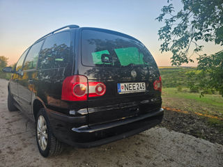 Volkswagen Sharan foto 10