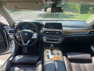 BMW 7 Series foto 5