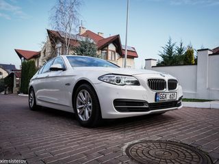 BMW 5 Series foto 1