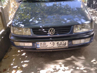 Volkswagen Passat foto 1