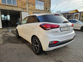 Hyundai i20 foto 3