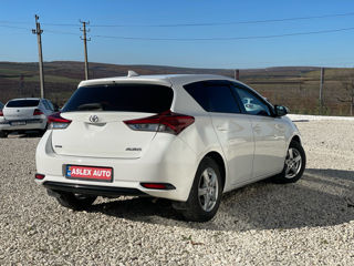 Toyota Auris foto 5