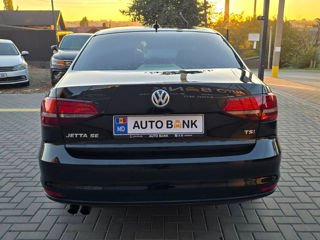 Volkswagen Jetta foto 6