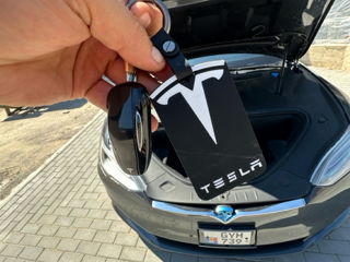 Tesla Model S foto 2