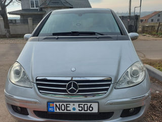 Mercedes A-Class foto 4