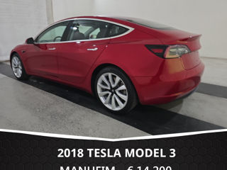 Tesla Model 3 foto 5