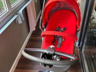 Cărucior Stokke 3 in 1 in culoare ruby red! Calitate, siguranță , stil! foto 2