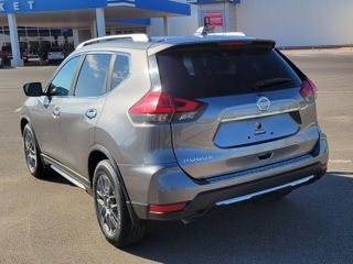 Nissan Rogue foto 3