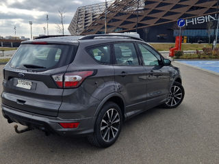 Ford Kuga foto 4