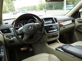 Mercedes M-Class foto 5