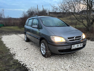 Opel Zafira foto 3