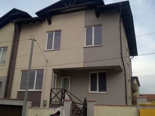 Apartament in casa cu 2 etaje ogradă pentru 2 stapini in comuna stauceni.Proprietar 15999 schimb ? foto 1