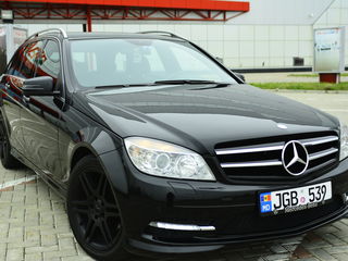 Mercedes C Class foto 2