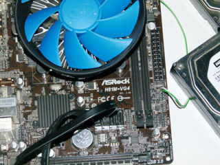 ASRock H81M-VG4 s1150, H81, PCIe 16 Intel Core i3  -4160 3.6 ГГц DDR3 8 GB HDD WD 1 Tb 16 Mb 2 штуки foto 4