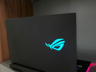 Asus ROG Strix SCAR 17 Gaming Laptop foto 9