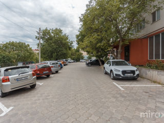 Se vinde spa'iu comercial pe str. Iazului, Poșta Veche, Chișinău foto 7