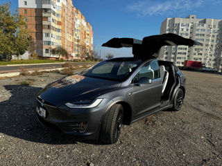 Tesla Model X foto 9