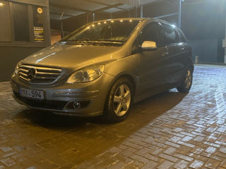 Mercedes B-Class foto 8