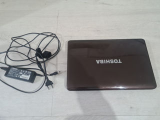 Toshiba Satellite L655 foto 2