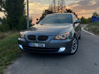 BMW 5 Series foto 1