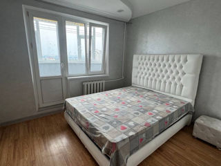 Apartament cu 4 camere, 80 m², Botanica, Chișinău foto 5