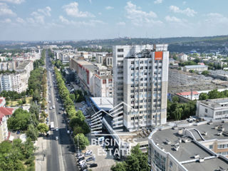 Vânzare! 342 m2! Oficii! Buiucani, str. Alba Iulia! Euroreparație! foto 6