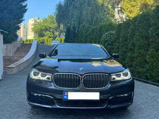 BMW 7 Series foto 1