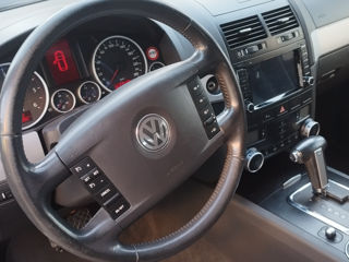 Volkswagen Touareg foto 2