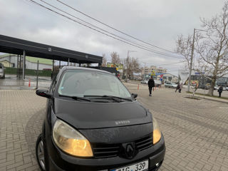 Renault Scenic foto 2