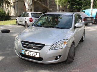 KIA Ceed foto 2