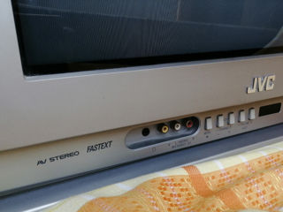 Телевизор JVC AV-2168ТEE 21 дюйм 54 см, с плоским кинескопом. фото 4