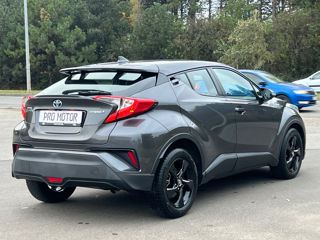 Toyota C-HR foto 4