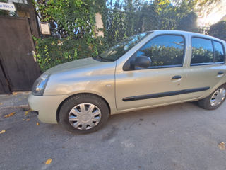 Renault Clio foto 3