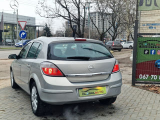 Opel Astra foto 4