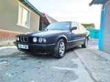 BMW 5 Series foto 2