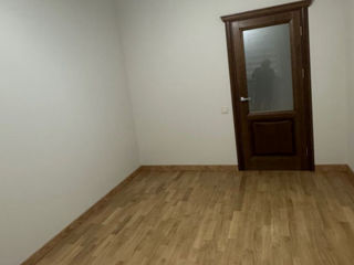 Apartament cu 2 camere, 64 m², Botanica, Chișinău foto 4