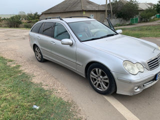 Mercedes C-Class