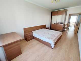 Apartament cu 3 camere, 140 m², Centru, Chișinău foto 8