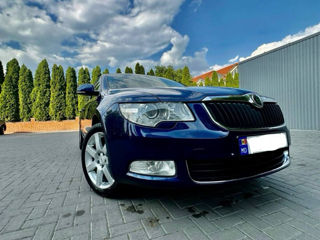 Skoda Superb foto 2