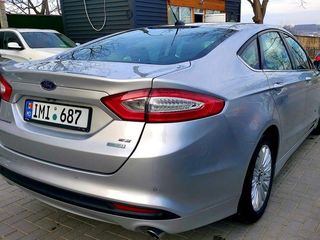 Ford Fusion фото 5