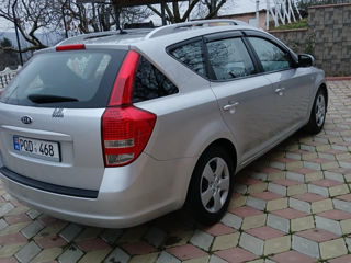 KIA Ceed Sw foto 3